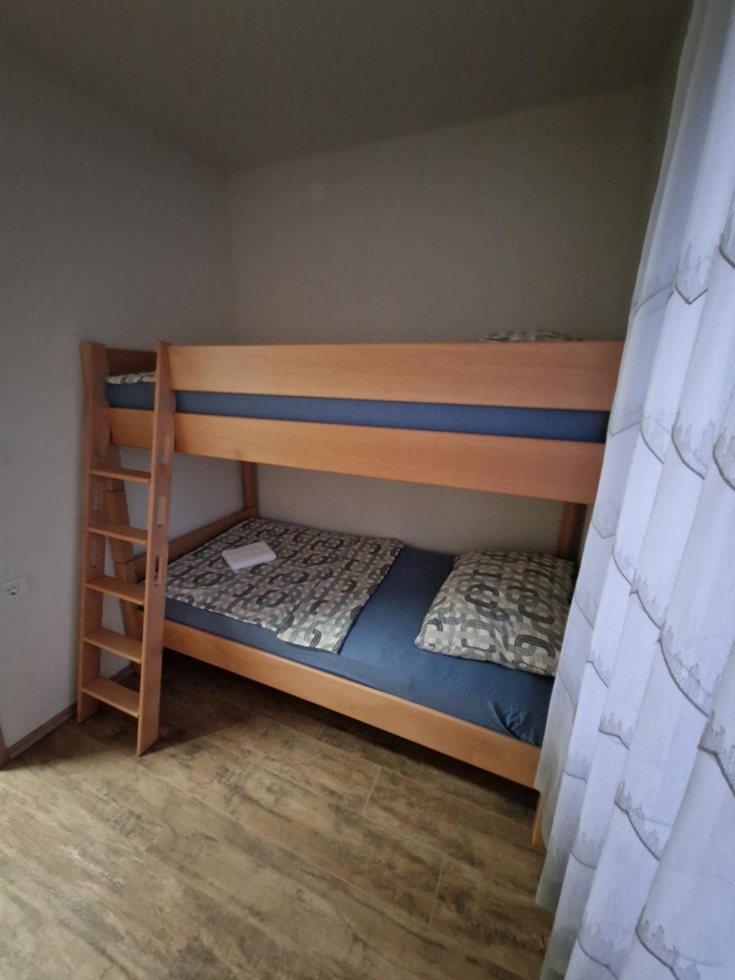 Apartma-Sobe Lejla Випава Екстериор снимка