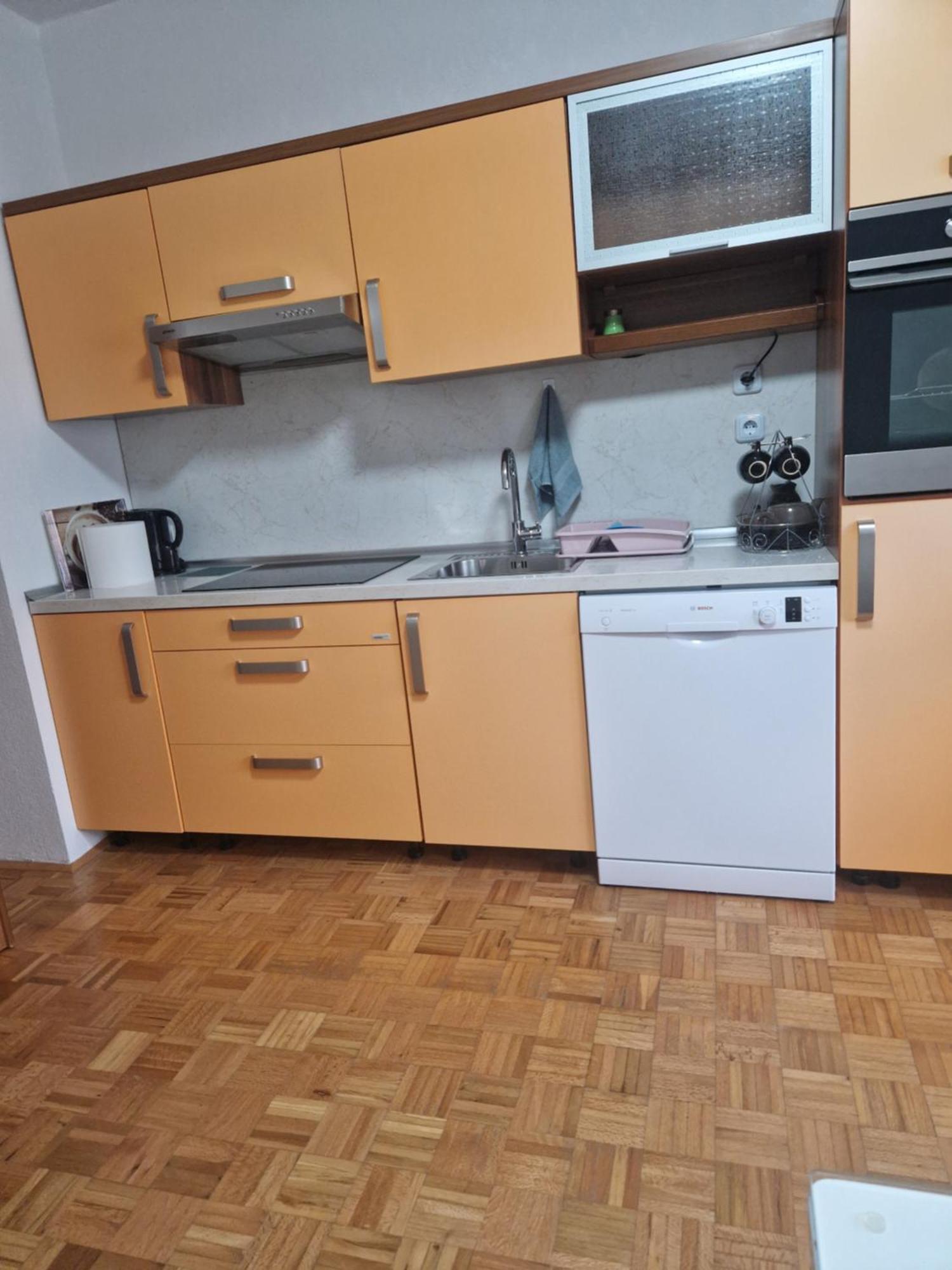 Apartma-Sobe Lejla Випава Екстериор снимка
